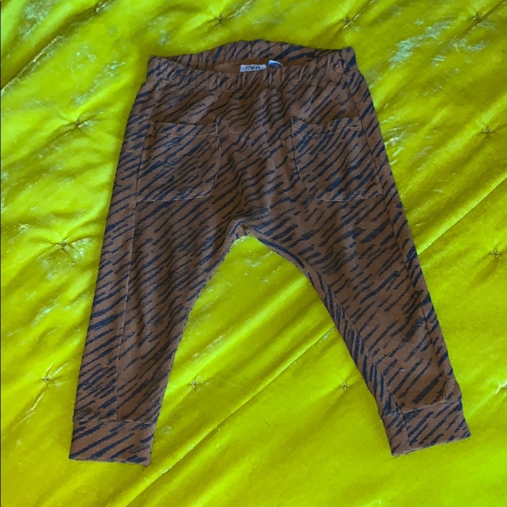 ZARA JOGGERS - Picture 3 of 6